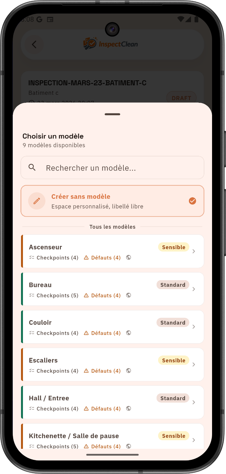 Capture mobile InspectClean intégrée dans la coque du téléphone